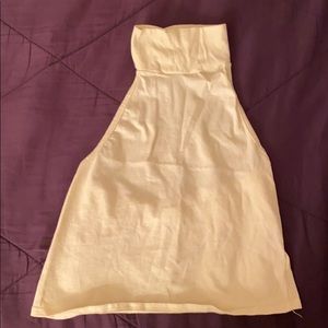 Turtleneck, sleeveless top